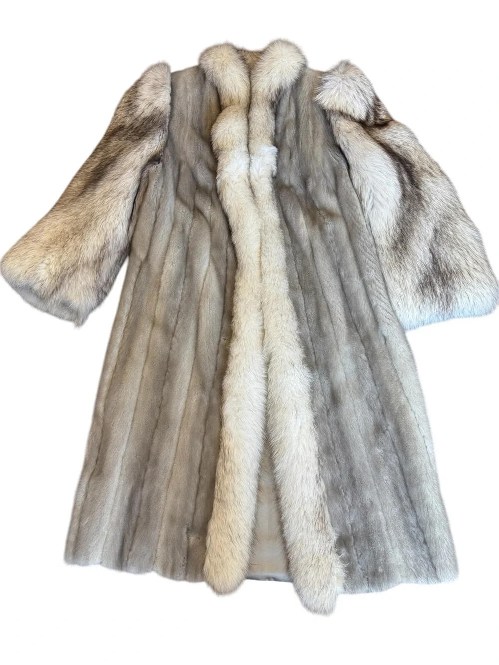 Luxury Women's Long silver sapphire blue fox Fur Coat - Light Gray - Picture 5 of 17
